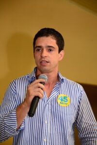 Antônio Carlos Júnior é Eleito Presidente da Câmara Municipal para o Biênio 2025-2027