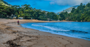 Conheça a nova ponte no Perequê Mirim em Ubatuba que vai facilitar o acesso de moradores e turistas. Saiba mais!