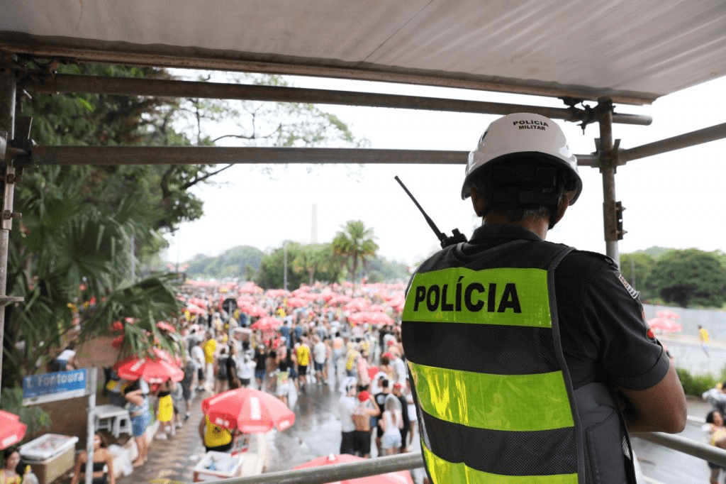 Saiba como as Forças Policiais Reforçam Segurança no Estado de São Paulo durante o Carnaval 2025 para garantir tranquilidade.