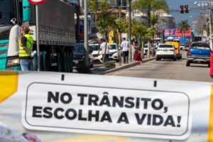 São Sebastião Realiza Blitz Educativa para Motociclistas com Foco na Segurança no Trânsito