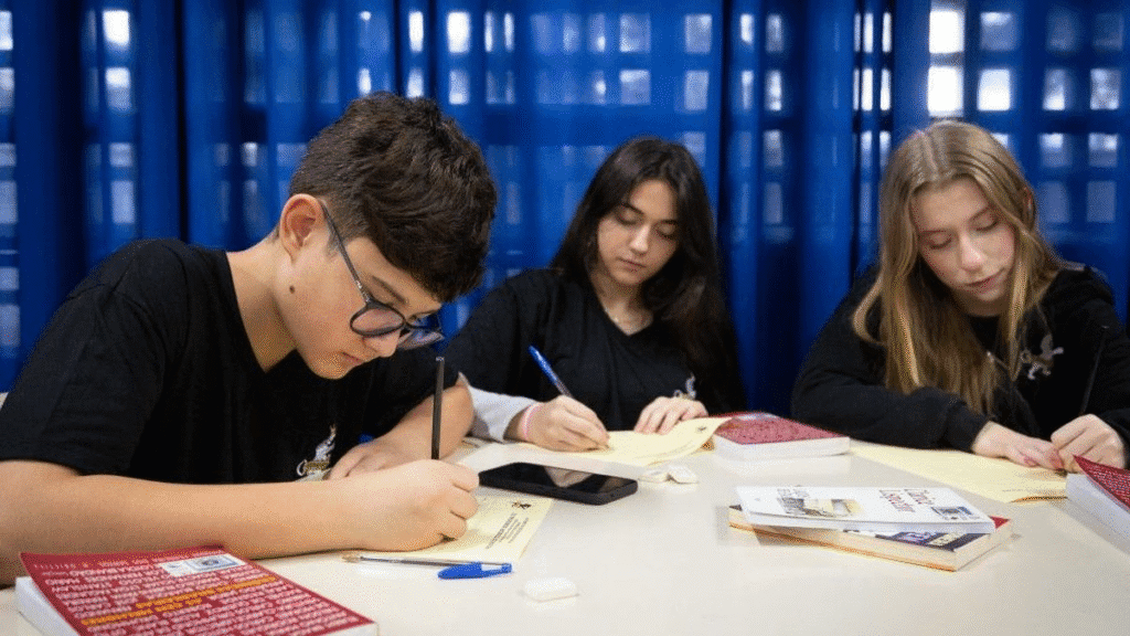 Cinco escolas do Litoral de SP adotarão modelo cívico-militar