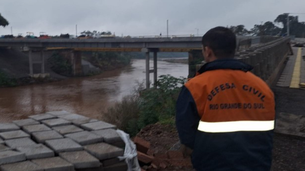 Número de mortos em tragédia no Rio Grande do Sul chega a 185