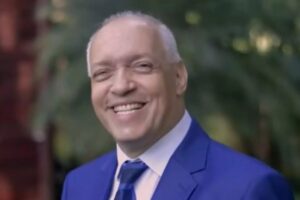 O caso do pastor Eduardo Costa, encontrado usando calcinha e peruca, ganhou repercussão nas redes sociais e levantou discussões sobre fetiches, bem como preconc