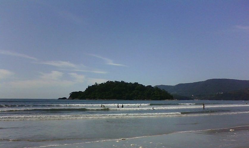 Homem de 44 anos morre afogado em Ubatuba