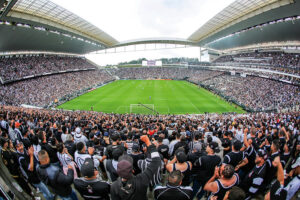Justiça condena torcedor do Corinthians à prisão por caso da cabeça de porco