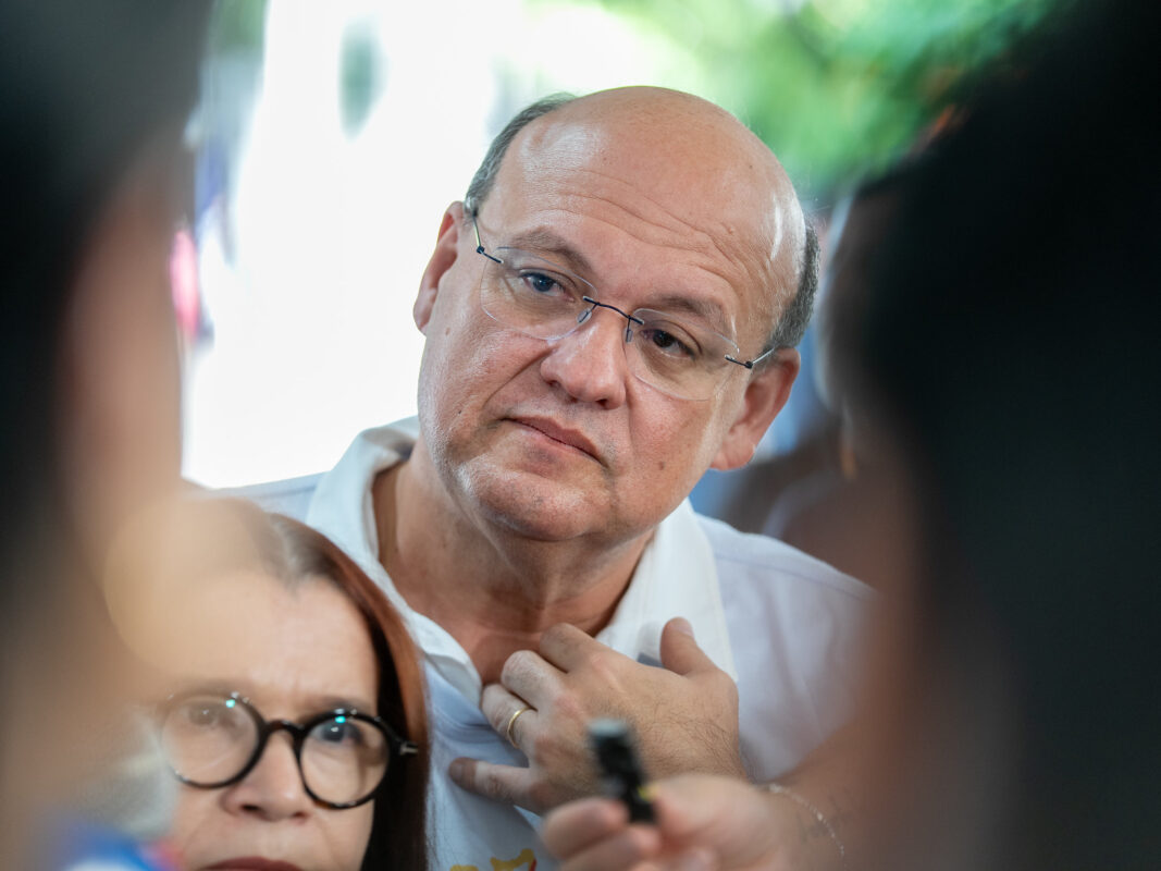 O secretário de Atenção Especializada à Saúde do Ministério da Saúde, Mozart Sales, que teve o visto revogado pelo governo dos Estados Unidos, voltou a se manif