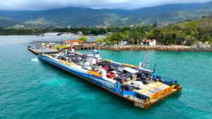 Travessia de balsa fica inoperante em Ilhabela (SP) após ventania