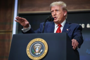 Trump promete garantias de segurança à Ucrânia para acordo de cessar-fogo com Rússia