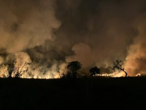 Mesmo com alívio no calor, Vale do Paraíba e região seguem com risco de queimadas, alerta Defesa Civil