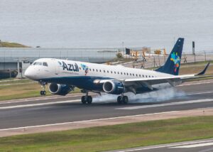 Subiu para 16 o número de cidades brasileiras com operações suspensas pela Azul. A companhia aérea anunciou, neste domingo, 24, o fim das operações em Corumbá (