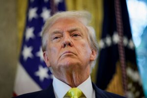 Presidente dos Estados Unidos, Donald Trump afirmou nesta segunda-feira (25/8), em postagem no X [antigo Twitter], que retaliará países que adotarem impostos e
