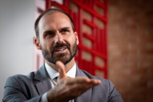 Página inicialBlog do NoblatEnquetesRicardo NoblatPerfilChargesArtigosEnquetesFrases do diaO futuro de Dudu TarifaçoEnquete Guga Noblat26/08/2025 06:00, atualiz