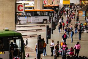 O Índice Nacional de Preços ao Consumidor Amplo 15 (IPCA-15), considerado a prévia da inflação oficial, indica que os preços de bens e serviços caíram 0,29% no