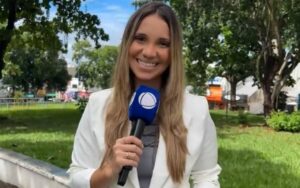 Repórter da Record Bahia entra em trabalho de parto ao vivo; vídeo