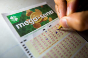A Caixa Econômica Federal sorteou, na noite desta terça-feira (26/8), os concursos de número 2.906 da Mega-Sena; 3.479 da Lotofácil; 6.810 da Quina; 2.286 da Ti