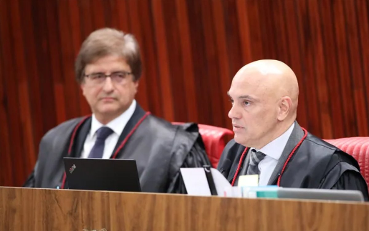 Às vésperas do julgamento de Bolsonaro, Lula reconduz Gonet ao cargo de PGR