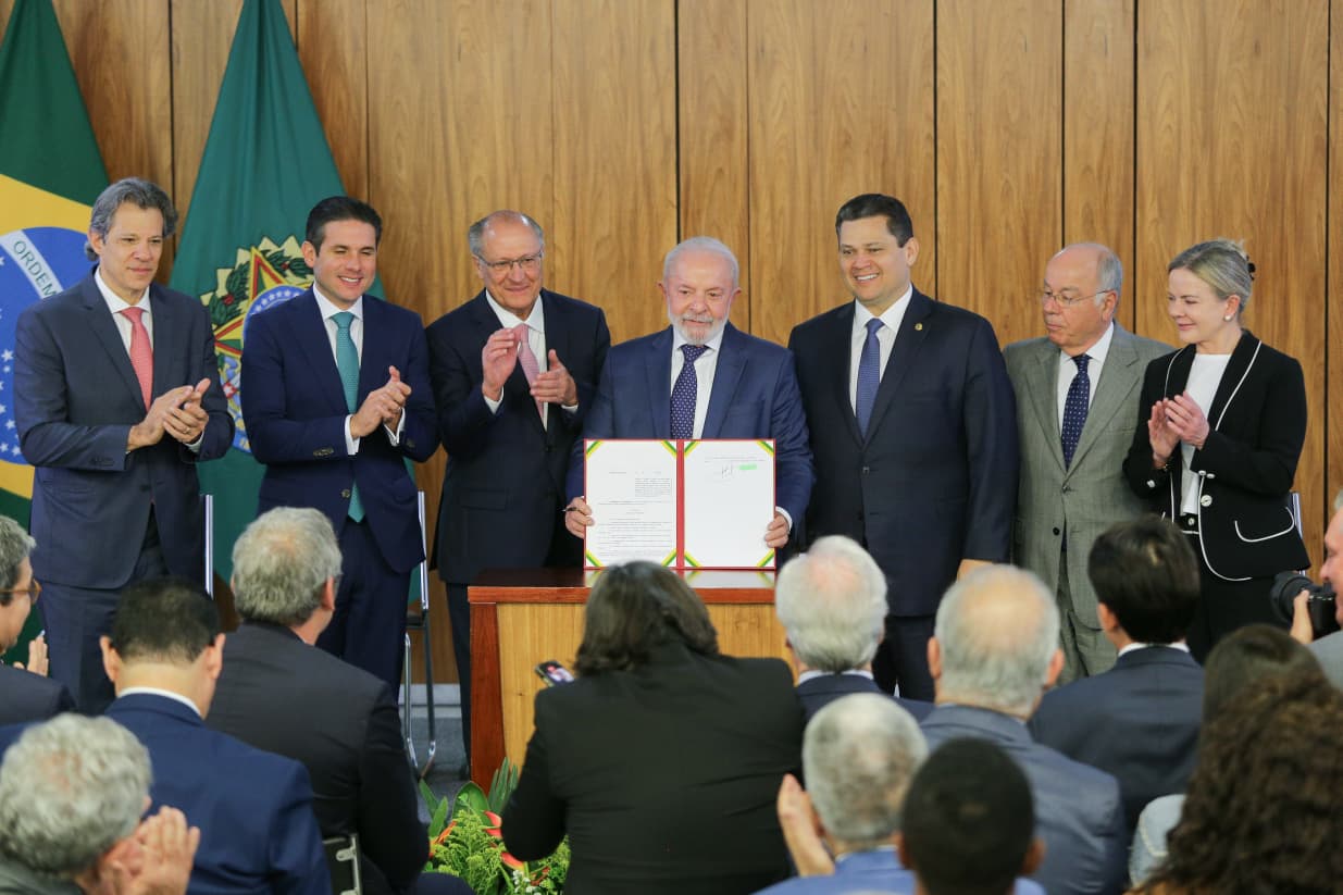 O presidente da Câmara dos Deputados, Hugo Motta (Republicanos-PB), declarou nesta quarta-feira (13/8) que a Medida Provisória (MP) que presta socorro a empresa