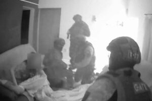 Mulher feita de refém pelo ex: vídeos mostram bastidor de negociações