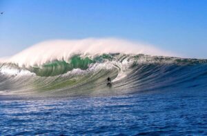 Laje da Jagua quer ser a ‘Nazaré brasileira’