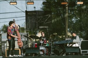 Fuca, contrabaixista de Ubatuba, chega a Caraguatatuba em show  gratuito de música instrumental brasileira fomentado pelo ProAc