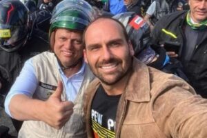A presença de três governadores apontados como potenciais herdeiros políticos de Jair Bolsonaro (PL) aumentou o mau humor do entorno familiar  do ex-presidente