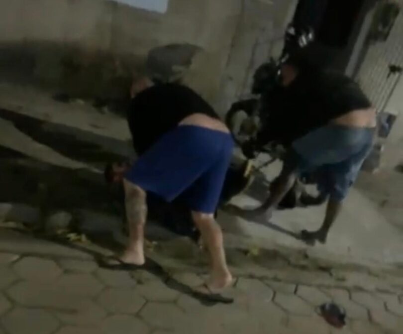 Morador que agrediu motoboy foi indiciado por lesão corporal e motoboys identificados foram indiciados por crimes diversos