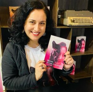 Casa da Democracia recebe roda de conversa sobre feminilidade em celebração aos seus 2 anos com lançamento de livro