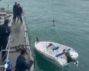 Marinha do Brasil continua com operação de buscas aos tripulantes desaparecidos no naufrágio em Itanhaém