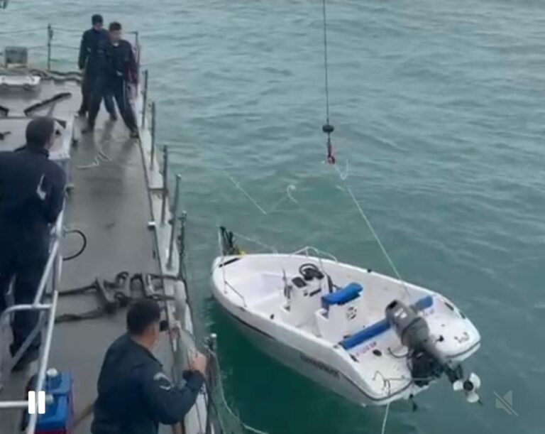 Marinha do Brasil continua com operação de buscas aos tripulantes desaparecidos no naufrágio em Itanhaém