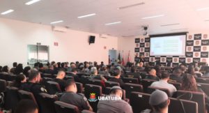 GCM de Ubatuba participa de seminário sobre Agosto Lilás