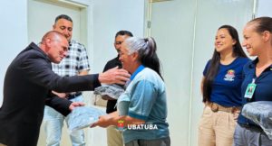 Equipe da UPA Maranduba recebe novos uniformes para valorização