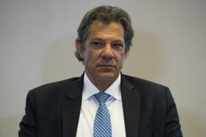 Haddad afirma que Lula ‘dificilmente’ teria chance se economia estivesse mal e faz elogio a Tarcísio
