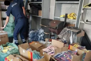 Camisas falsificadas de clubes de futebol ganham mercado europeu