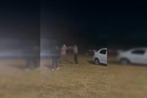 Vídeo: motoristas de app saem no soco em briga por espaço na Asa Norte