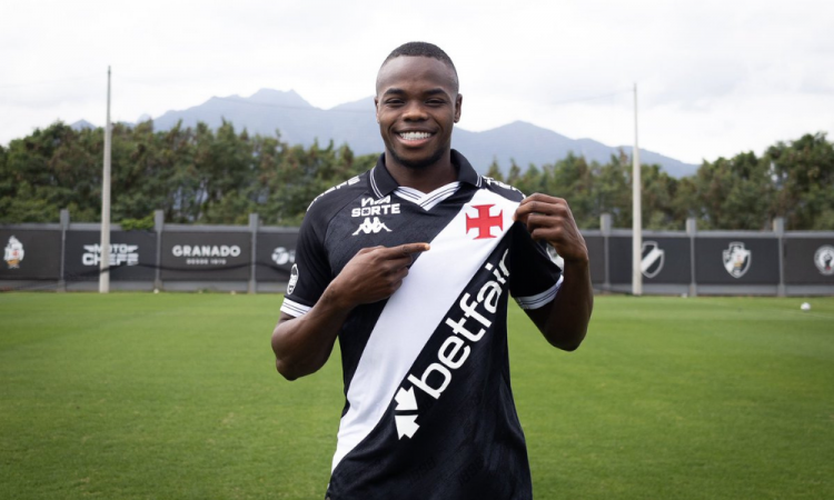 Vasco anuncia Andrés Gómez como reforço para o ataque