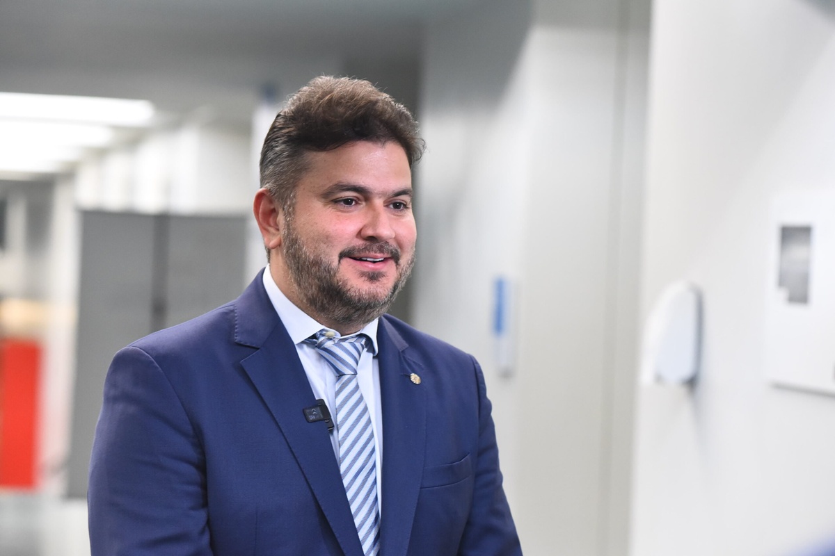 O corregedor da Câmara dos Deputados, Diego Coronel (PSD-BA) notificou nesta quarta-feira (13/8) os 14 deputados que participaram do motim no Congresso, realiza