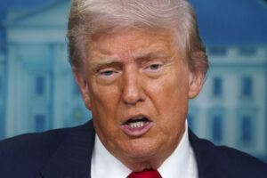 Administração Trump aumenta número de produtos sujeitos a tarifas para aço e alumínio