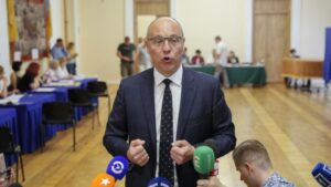 Ex-presidente do Parlamento ucraniano é morto a tiros