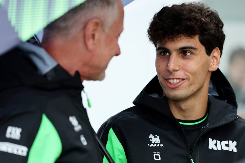 F1 - 'Bortoleto é o cara': brasileiro surpreende chefe da Sauber em nova vitória sobre Hulkenberg