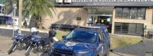 Um homem foi detido após furtar um óculos de grau de uma farmácia no Centro de Caraguatatuba, na noite desta segunda-feira (25). O crime ocorreu na Avenida Migu