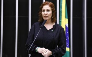 A deputada federal Carla Zambelli (PL-SP) foi condenada a 10 anos de prisão pelo STF | Foto: Vinicius Loures/Câmara dos Deputados