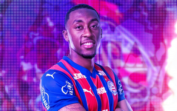 O Bahia anunciou oficialmente a contratação do zagueiro Luiz Gustavo, de 19 anos. Uma das principais joias formadas pela base do Vasco, o defensor