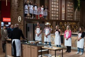 Quem saiu do MasterChef? Dupla é eliminada após desafio francês
