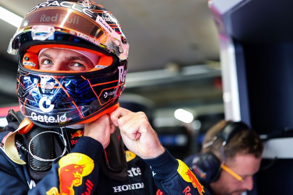 F1 - McLaren 'alerta': Verstappen tem "arma poderosa" na estratégia do GP da Holanda