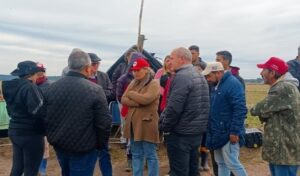 Agronegócio  
    Em protesto contra o Banco do Brasil, MST invade fazenda na Grande Porto Alegre
      Grupo invasor acusa a instituição financeira de ter prom