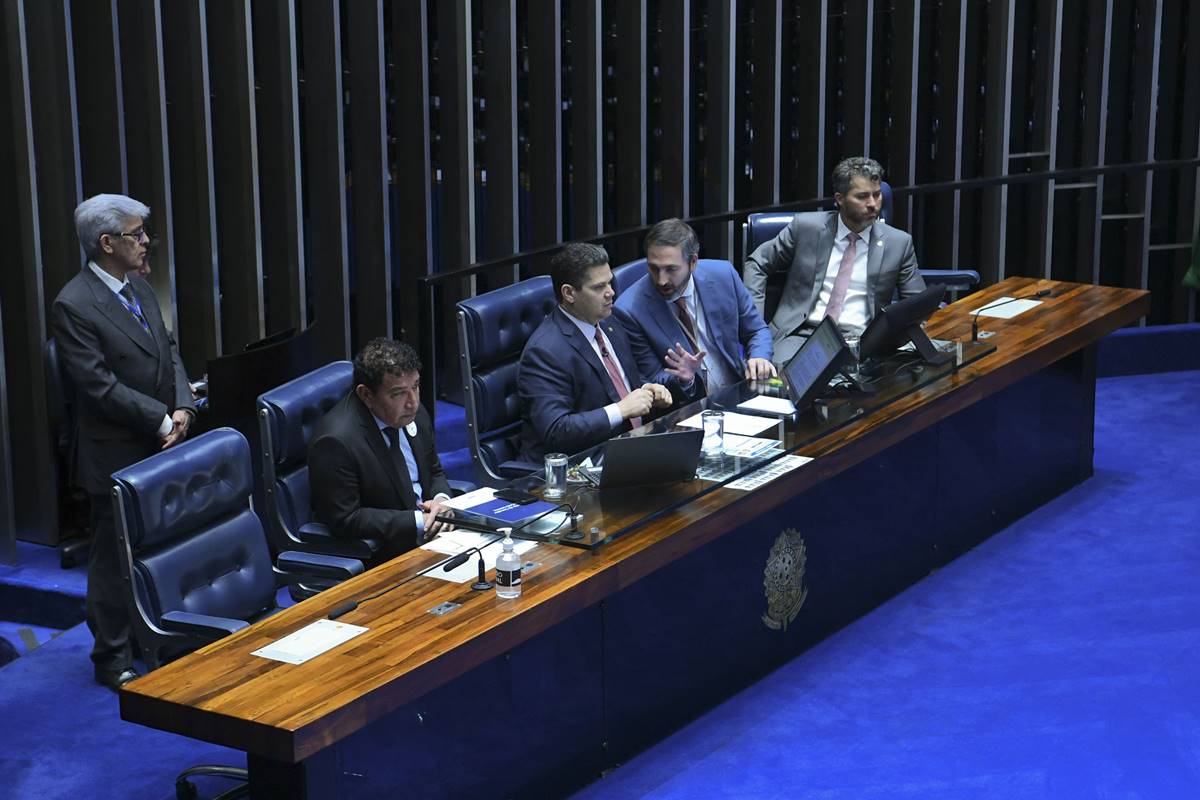 O Senado Federal aprovou, nesta quarta-feira (13/8), apenas 7 das 22 indicações para integrar diretorias de agências reguladoras e órgãos do Poder Judiciário po