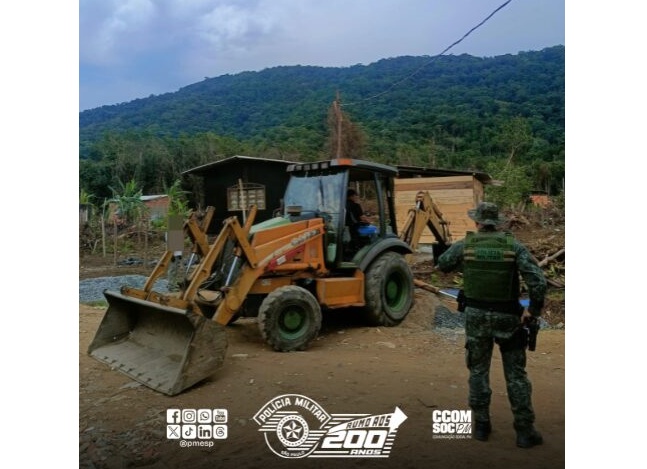 PM Ambiental fiscaliza ocupações irregulares em Ubatuba