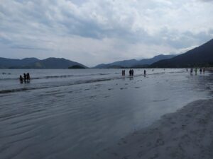 Turista de Penápolis morre afogado na praia da Lagoinha em Ubatuba