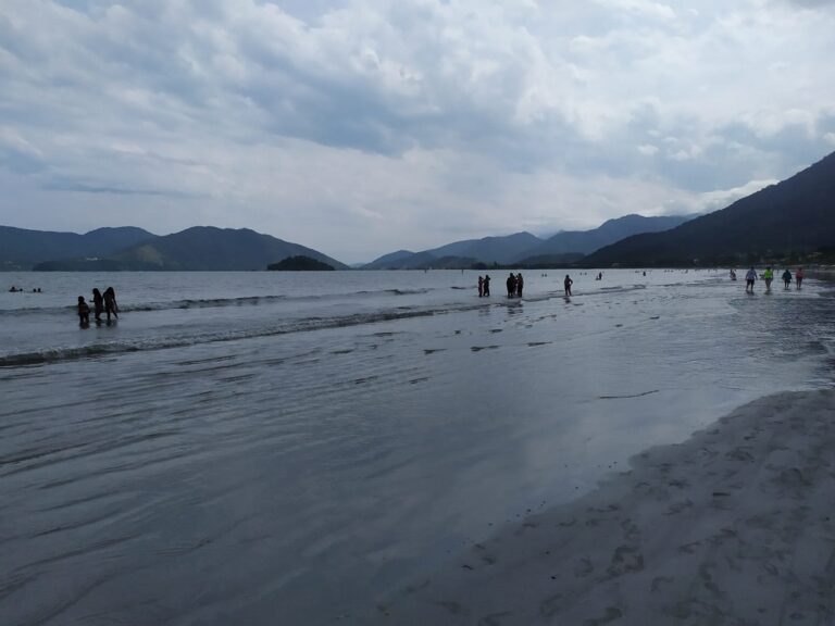 Turista de Penápolis morre afogado na praia da Lagoinha em Ubatuba
