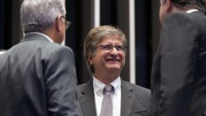 Movimentos de direita se posicionam contra recondução de Gonet à PGR